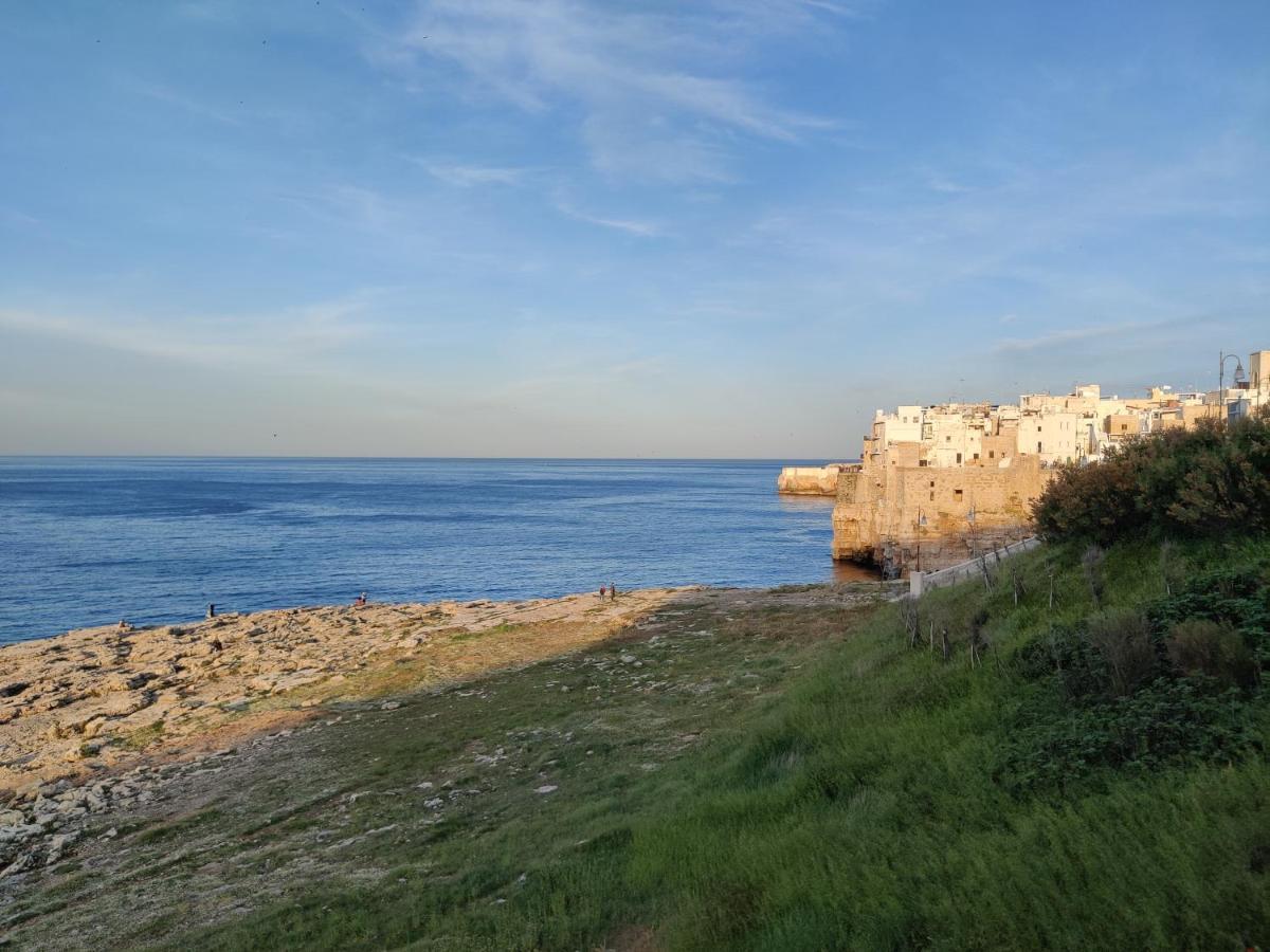 Dofely - Suite By The Sea Полиньяно-а-Маре Экстерьер фото